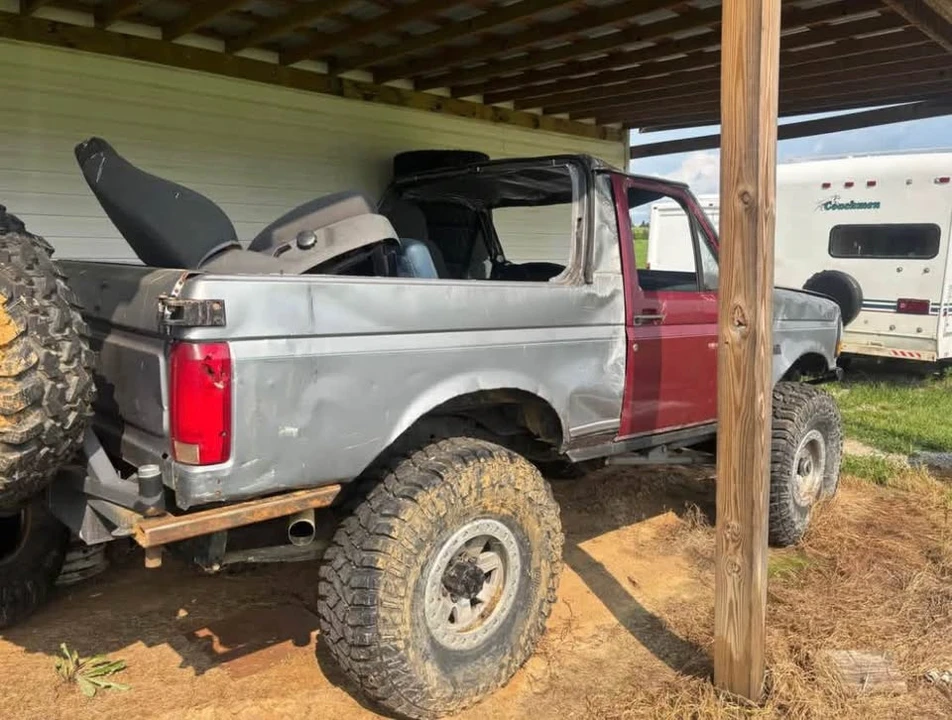 1996 Ford Bronco 5th Gen - Image 2 of 7