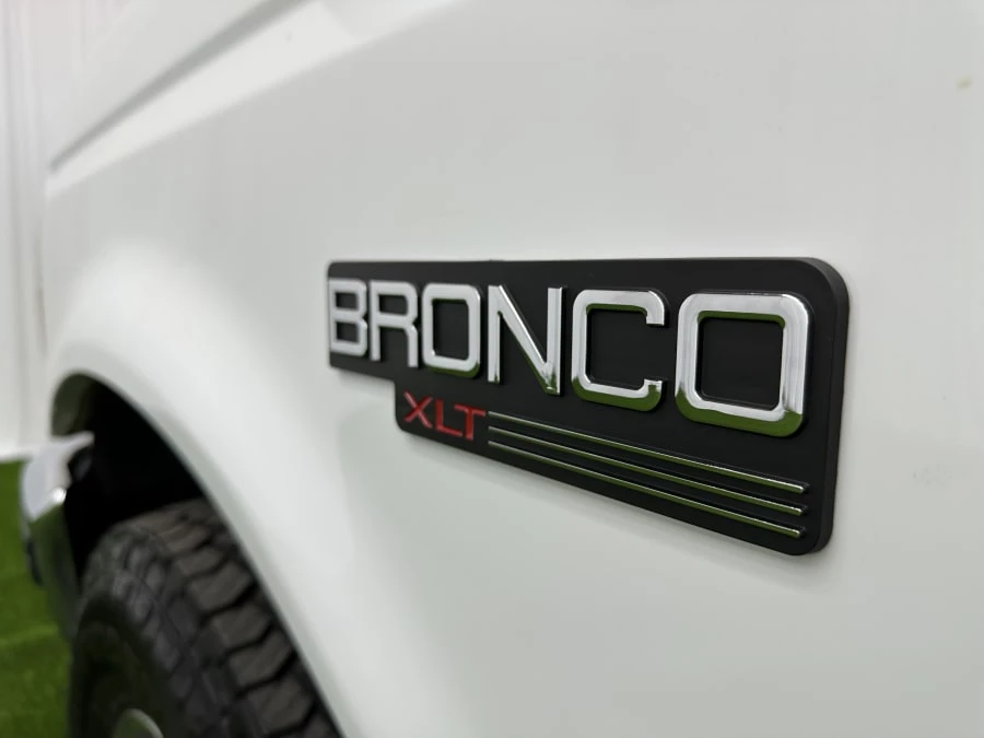 1996 Ford Bronco 5th Gen - Image 14 of 25