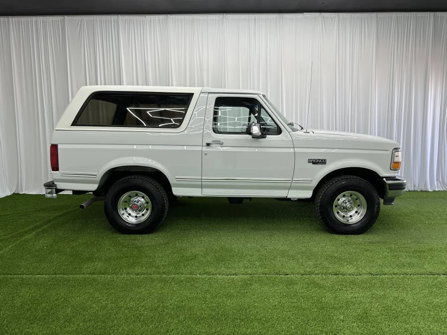 1996 Ford Bronco 5th Gen - Image 8 of 25