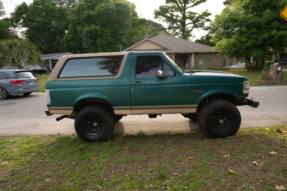 1996 Ford Bronco 5th Gen - Image 6 of 13