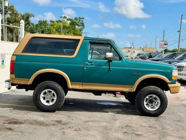 1996 Ford Bronco 5th Gen - Image 2 of 14
