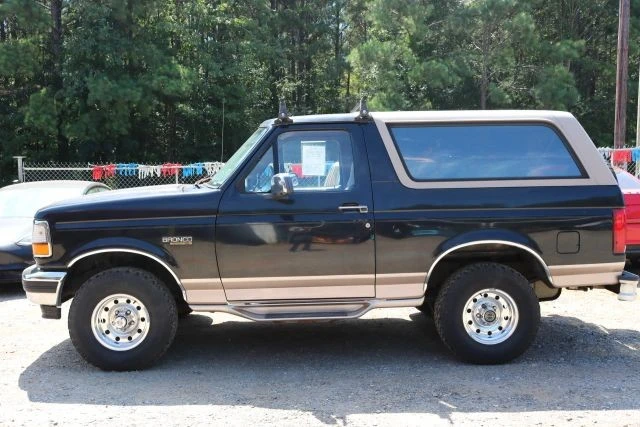 1996 Ford Bronco 5th Gen - Image 2 of 12