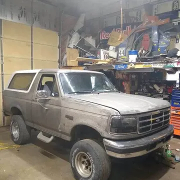 1996 Ford Bronco Sport Utility 2D