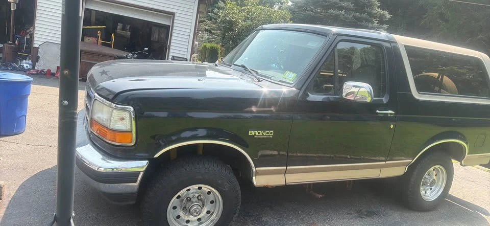 1996 Ford Bronco 5th Gen - Image 4 of 15