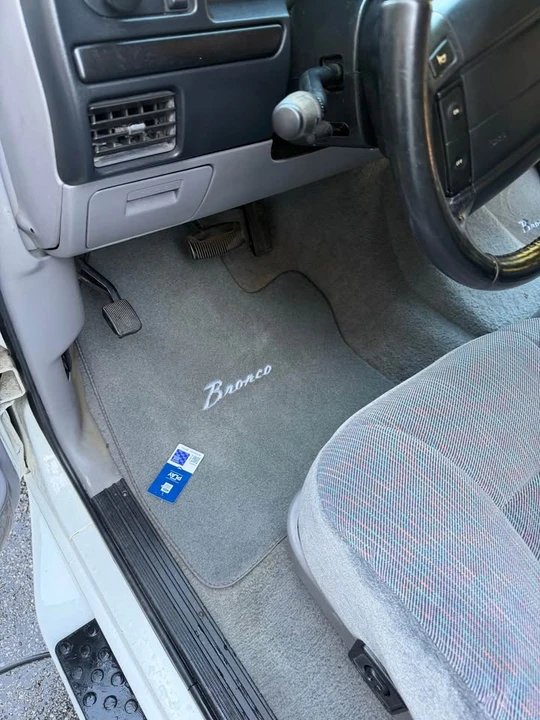 1996 Ford Bronco 5th Gen - Image 9 of 17