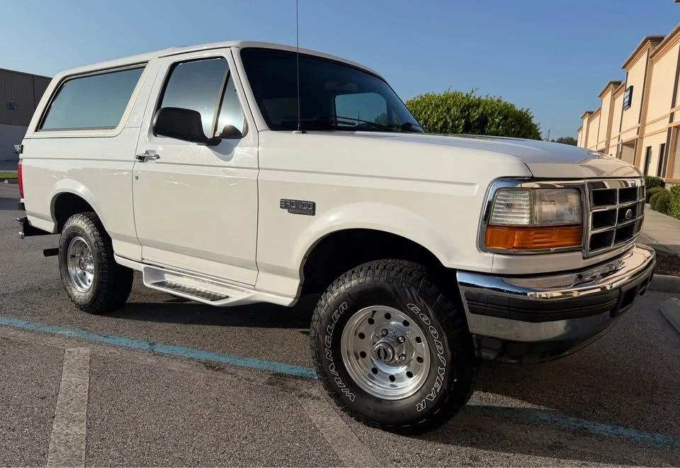 1996 Ford Bronco 5th Gen - Image 14 of 17