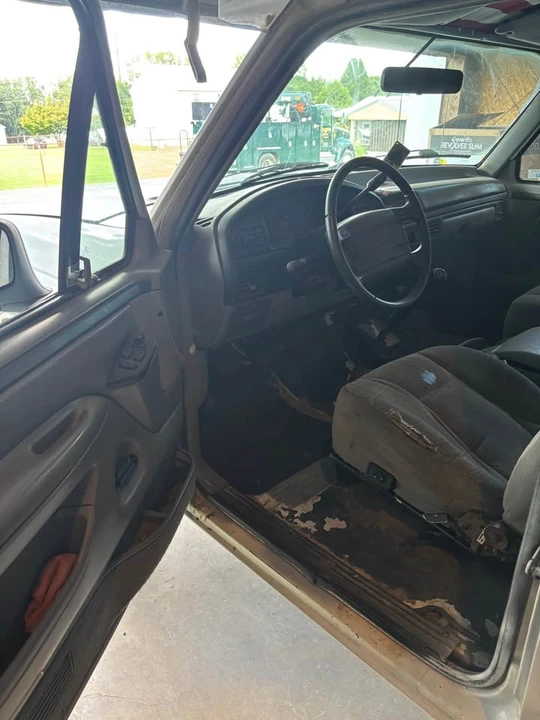 1996 Ford Bronco 5th Gen - Image 5 of 8