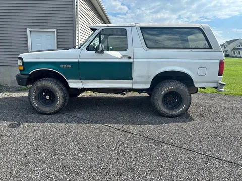 1996 Ford Bronco XLT