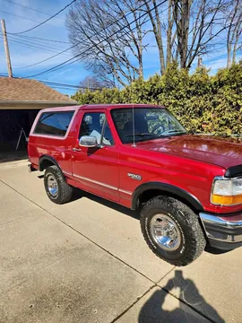 1996 Ford Bronco XLT Sport Utility 2D