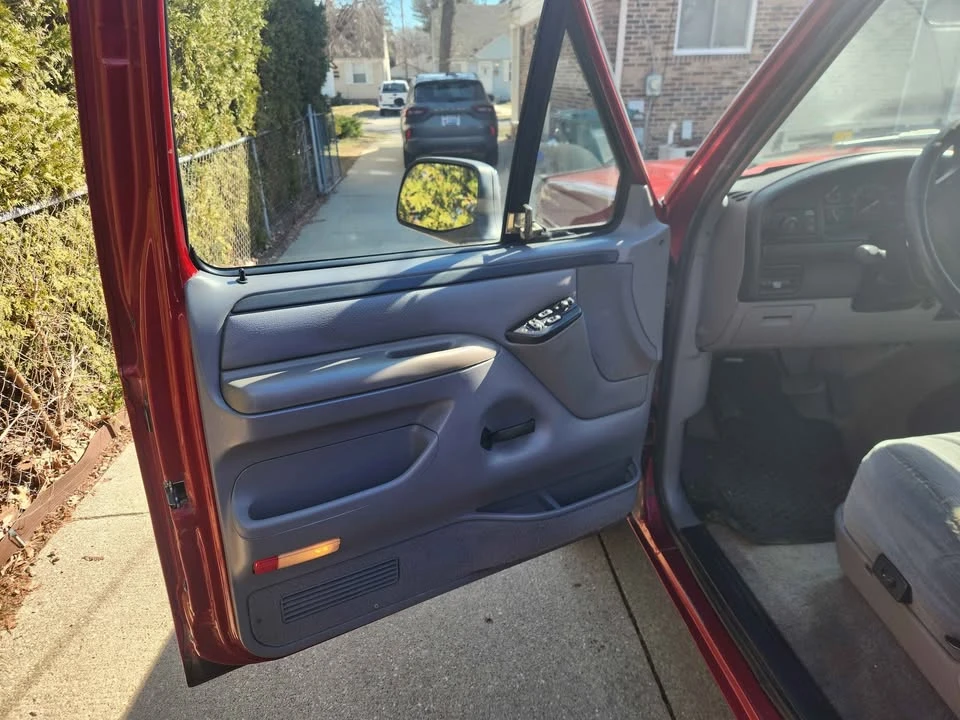 1996 Ford Bronco 5th Gen - Image 17 of 18