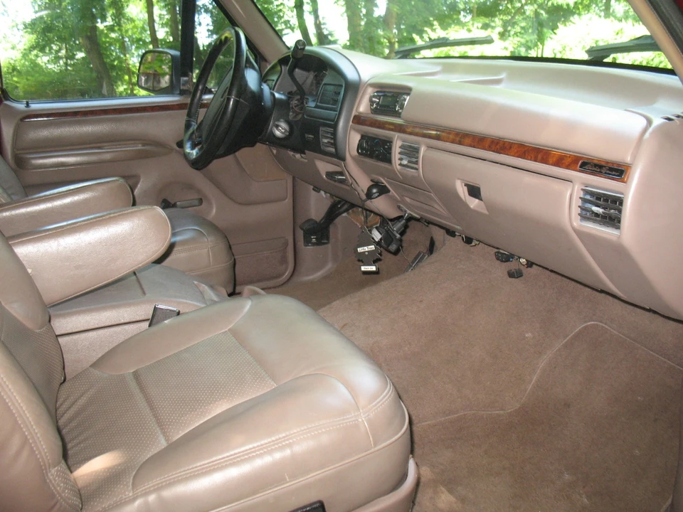 1996 Ford Bronco 5th Gen - Image 19 of 30