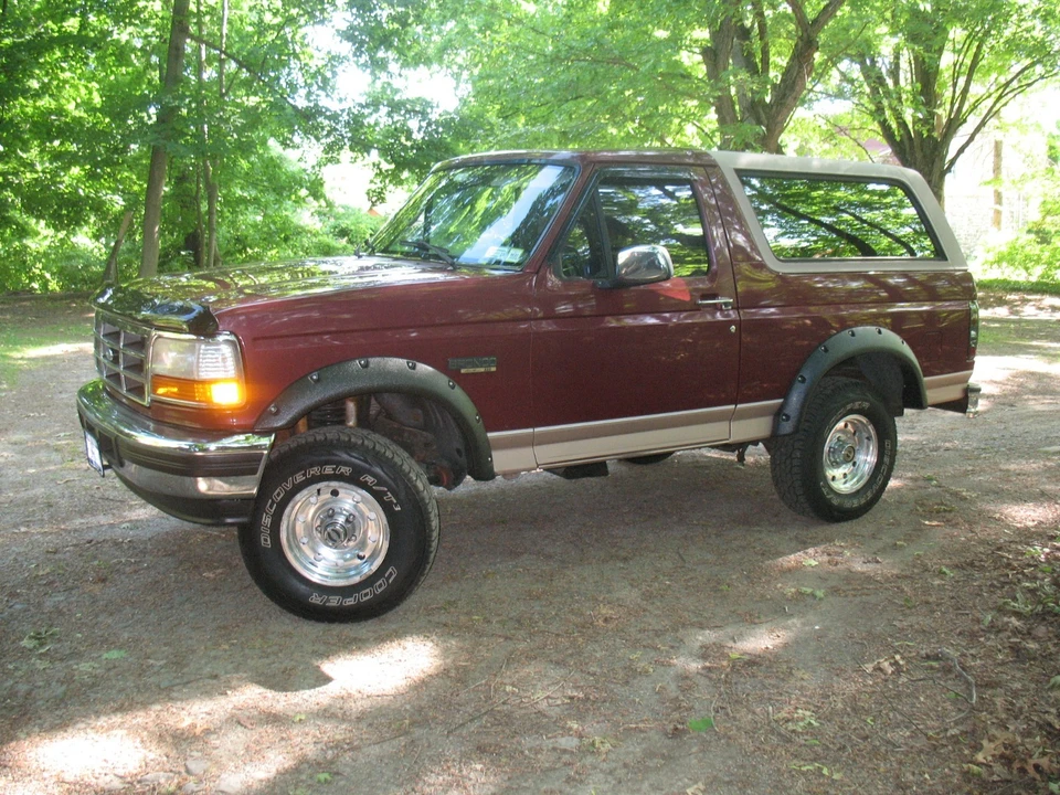 1996 Ford Bronco 5th Gen - Image 2 of 30