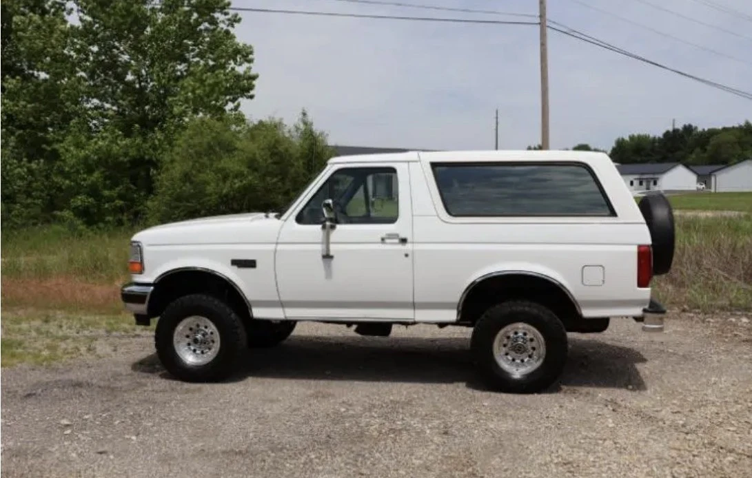 1996 Ford Bronco 5th Gen - Image 4 of 14