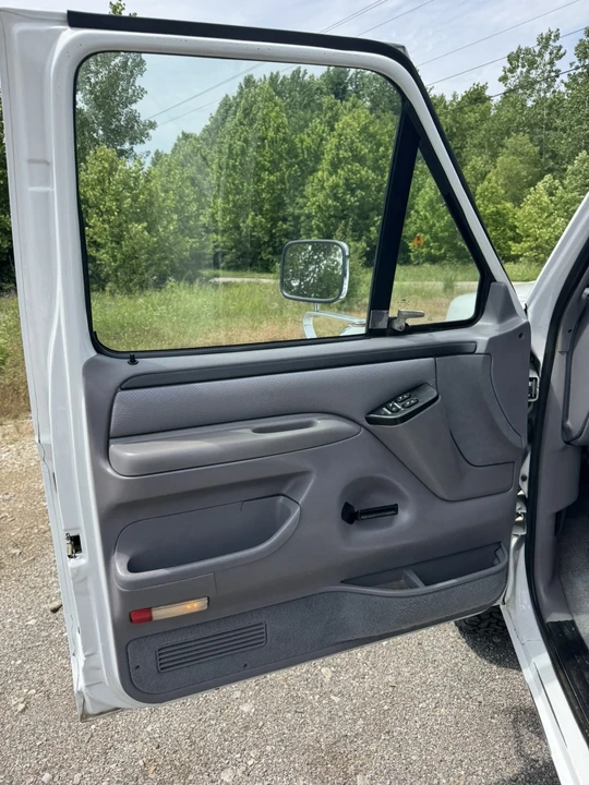 1996 Ford Bronco 5th Gen - Image 12 of 14