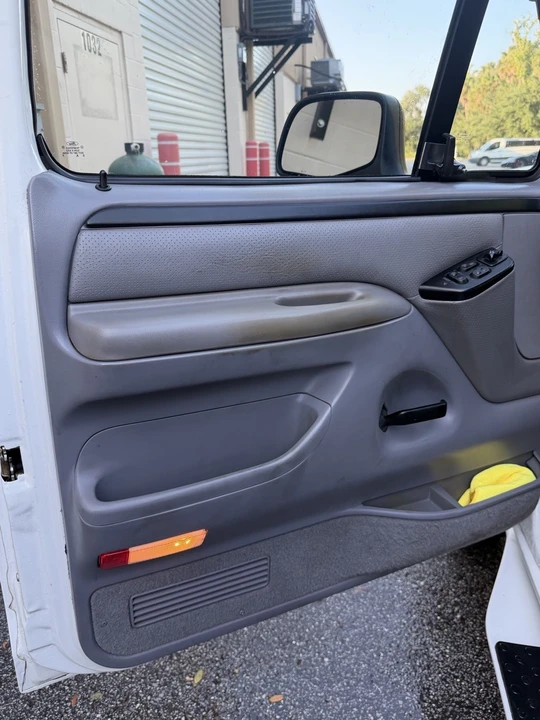 1996 Ford Bronco 5th Gen - Image 14 of 18