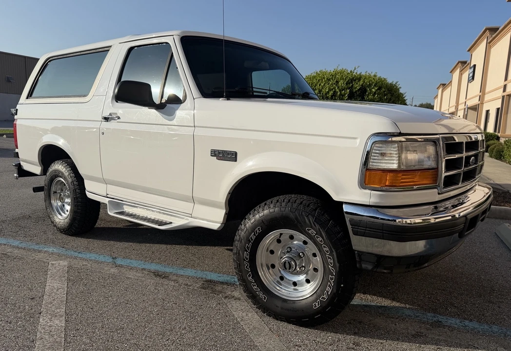1996 Ford Bronco 5th Gen - Image 6 of 18