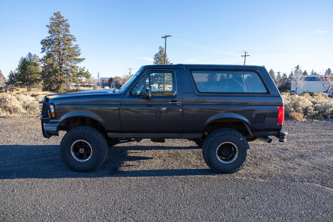 1996 Ford Bronco 5th Gen - Image 4 of 21