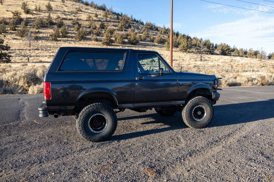 1996 Ford Bronco 5th Gen - Image 8 of 21
