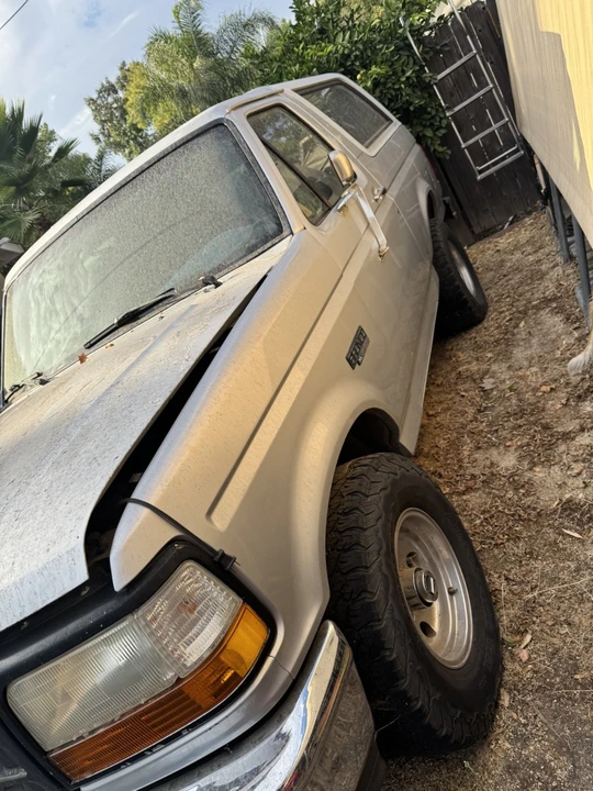 1996 Ford Bronco 5th Gen - Image 2 of 8