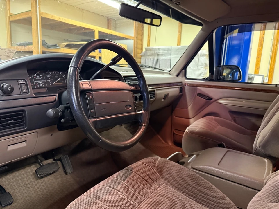 1996 Ford Bronco 5th Gen - Image 17 of 31