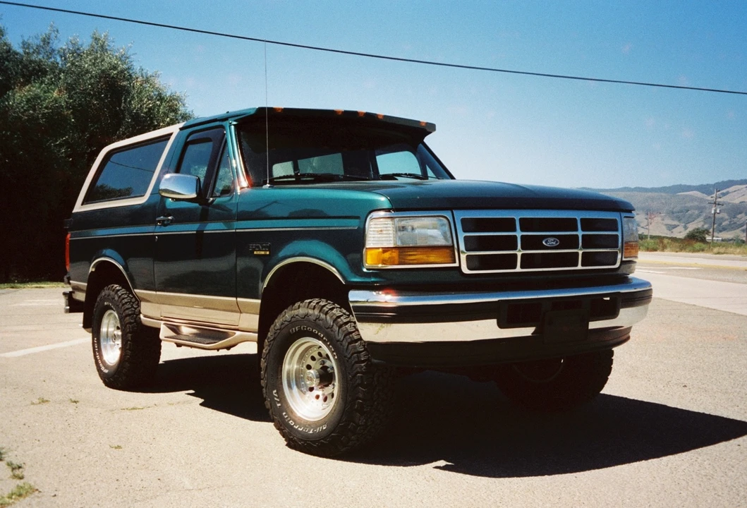 1996 Ford Bronco 5th Gen - Image 2 of 31
