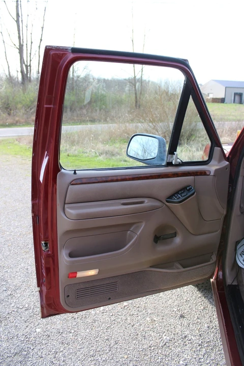 1996 Ford Bronco 5th Gen - Image 8 of 16