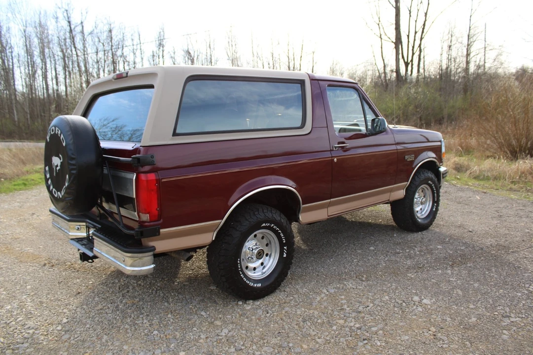 1996 Ford Bronco 5th Gen - Image 5 of 16