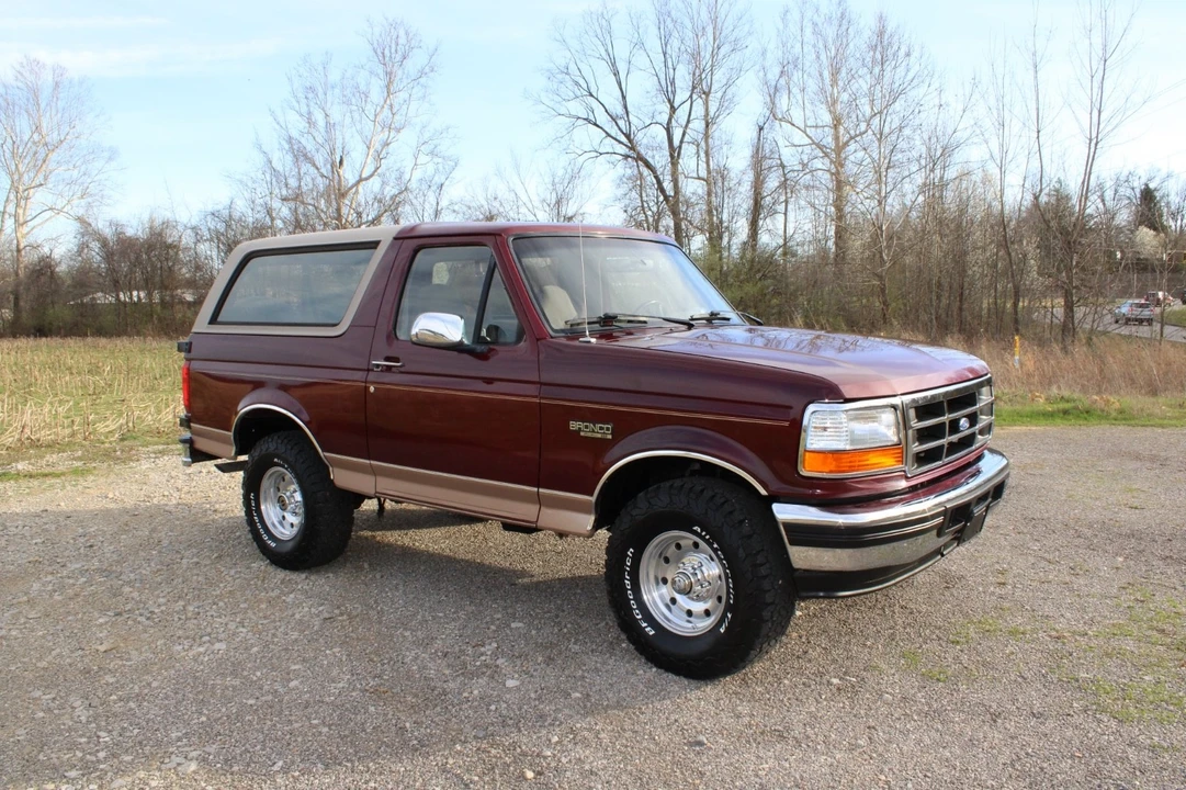 1996 Ford Bronco 5th Gen - Image 3 of 16