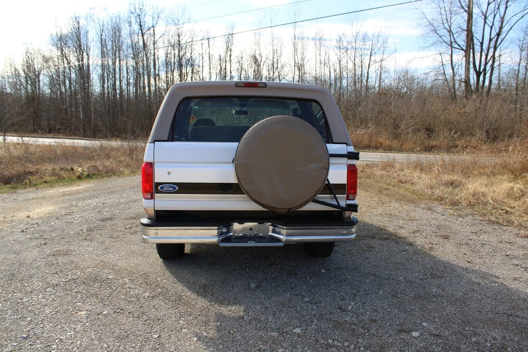 1996 Ford Bronco 5th Gen - Image 5 of 20