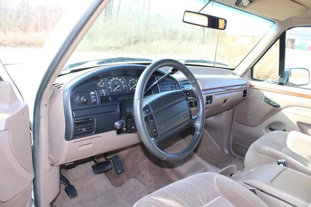 1996 Ford Bronco 5th Gen - Image 13 of 20