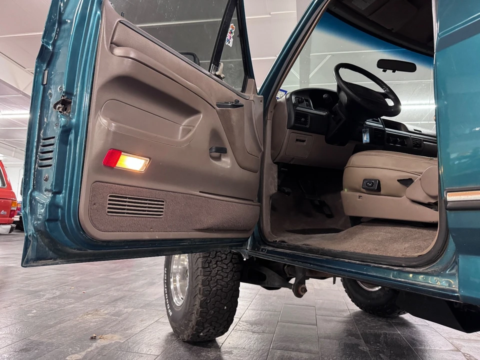 1996 Ford Bronco 5th Gen - Image 11 of 21