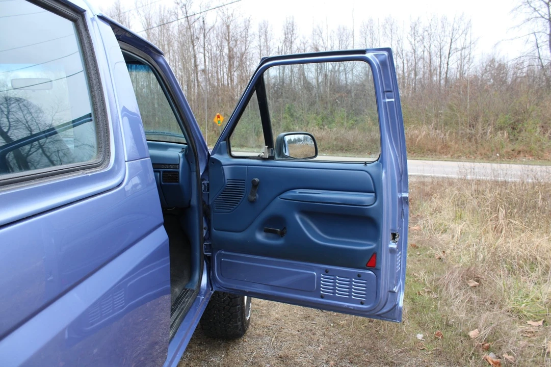 1996 Ford Bronco 5th Gen - Image 15 of 19