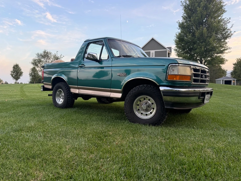 1996 Ford Bronco 5th Gen - Image 8 of 21