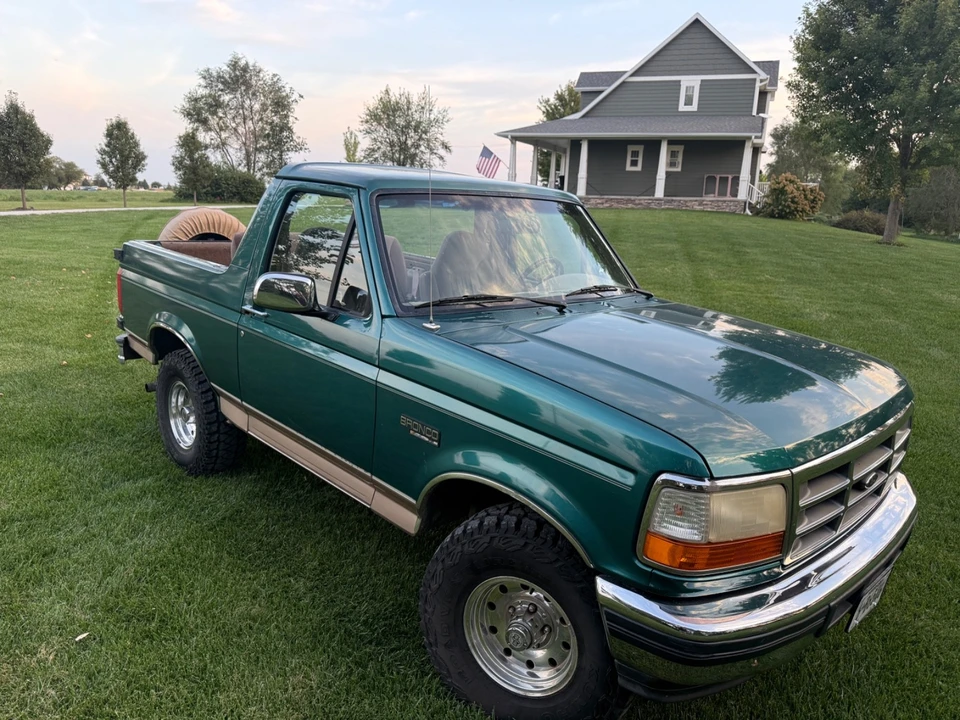 1996 Ford Bronco 5th Gen - Image 15 of 21