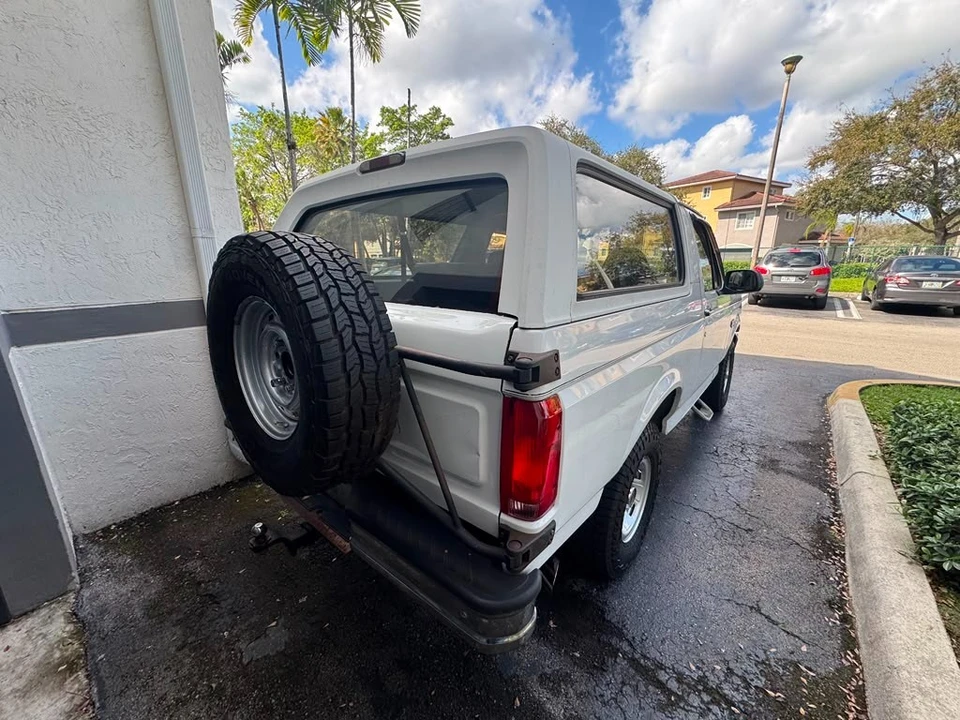 1996 Ford Bronco 5th Gen - Image 5 of 27