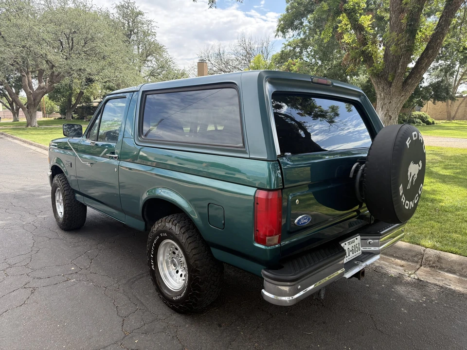 1996 Ford Bronco 5th Gen - Image 4 of 31