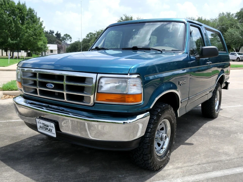 1996 Ford Bronco 5th Gen - Image 2 of 21