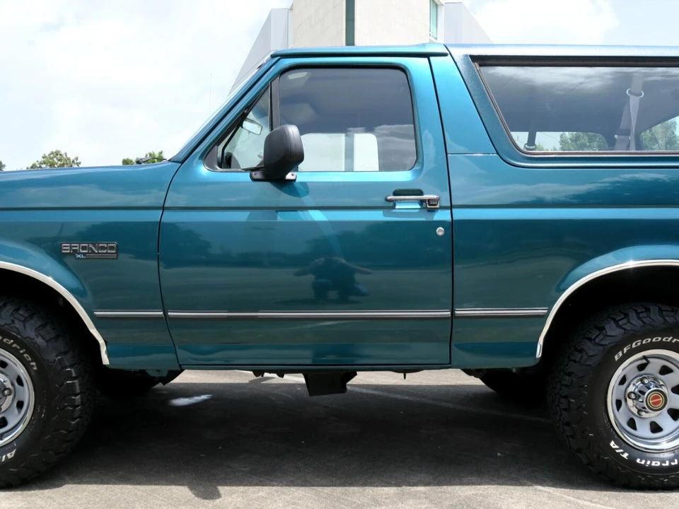 1996 Ford Bronco 5th Gen - Image 12 of 21