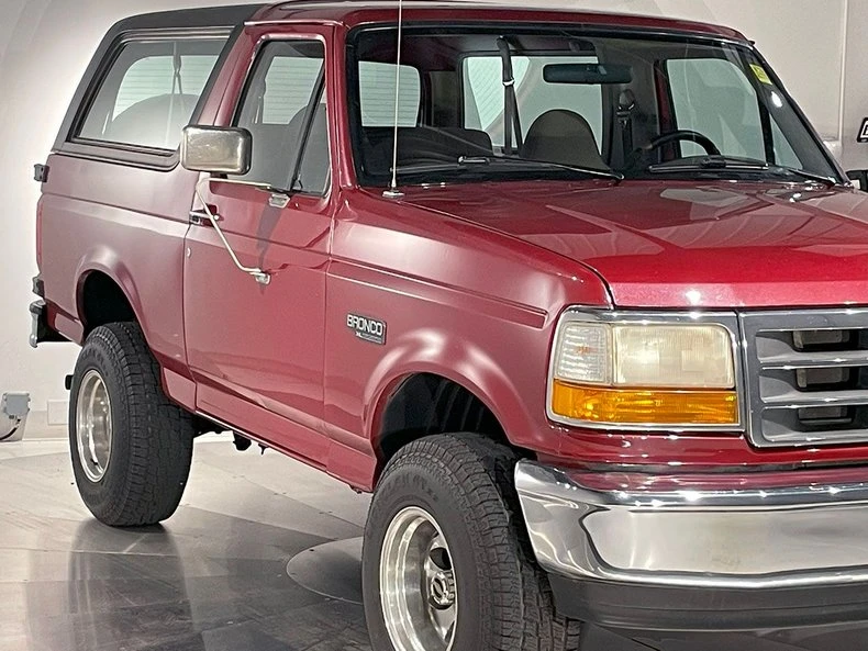 1996 Ford Bronco 5th Gen - Image 19 of 31