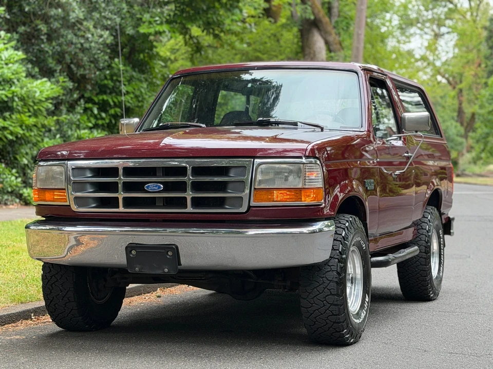 1996 Ford Bronco 5th Gen - Image 2 of 31