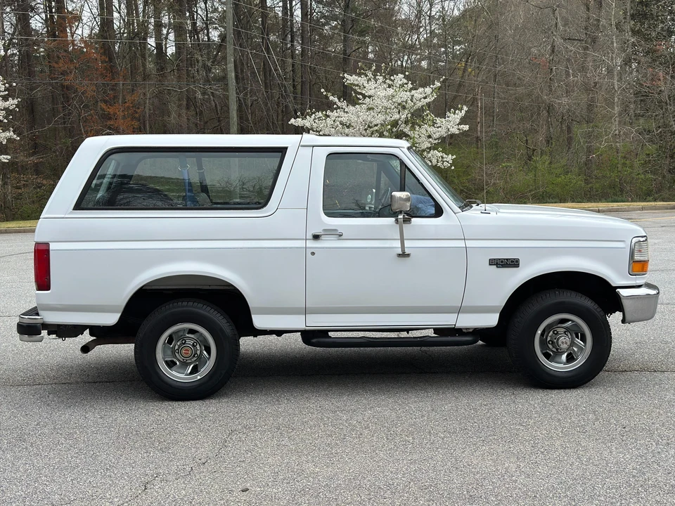 1996 Ford Bronco 5th Gen - Image 12 of 31