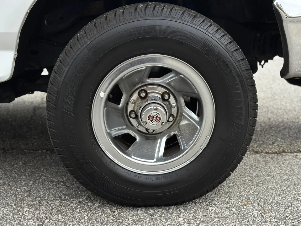 1996 Ford Bronco 5th Gen - Image 21 of 31