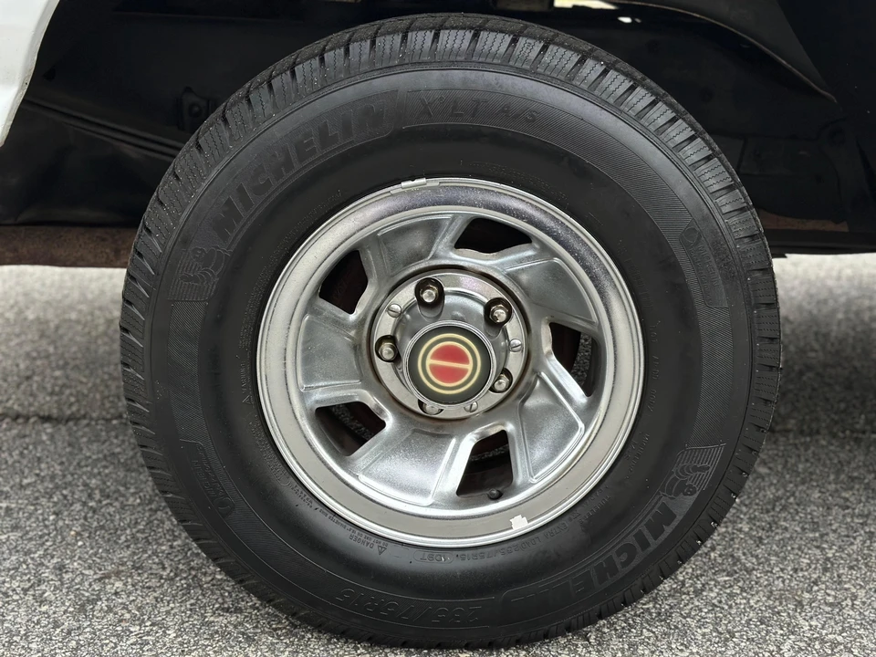 1996 Ford Bronco 5th Gen - Image 20 of 31