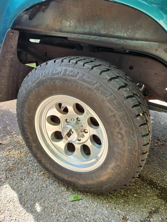 1996 Ford Bronco - Image 11 of 24