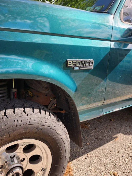 1996 Ford Bronco - Image 6 of 24