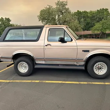 1996 Ford Bronco XL