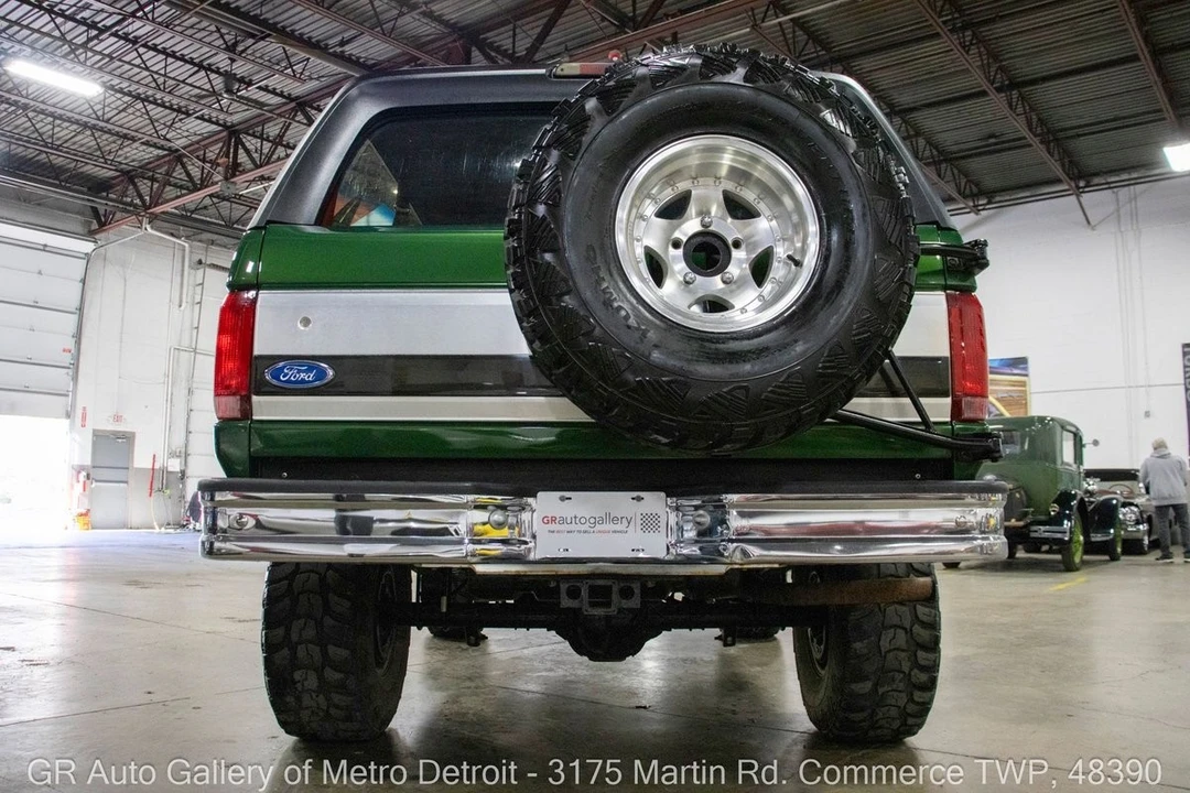 1996 Ford Bronco 5th Gen - Image 6 of 12