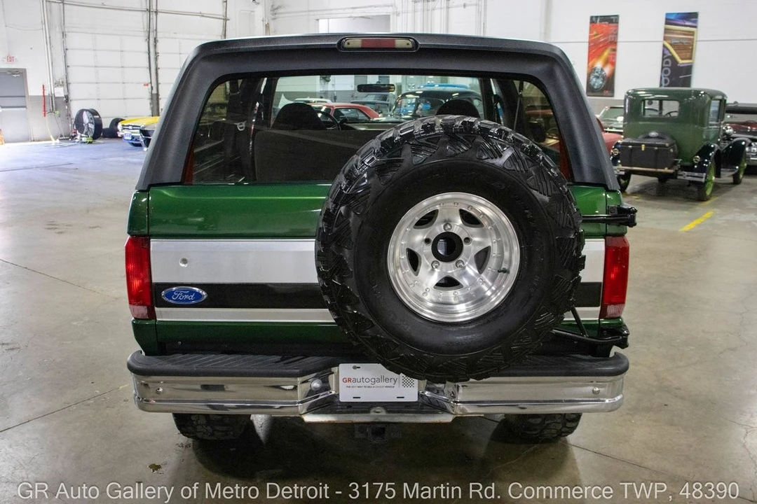 1996 Ford Bronco 5th Gen - Image 5 of 12