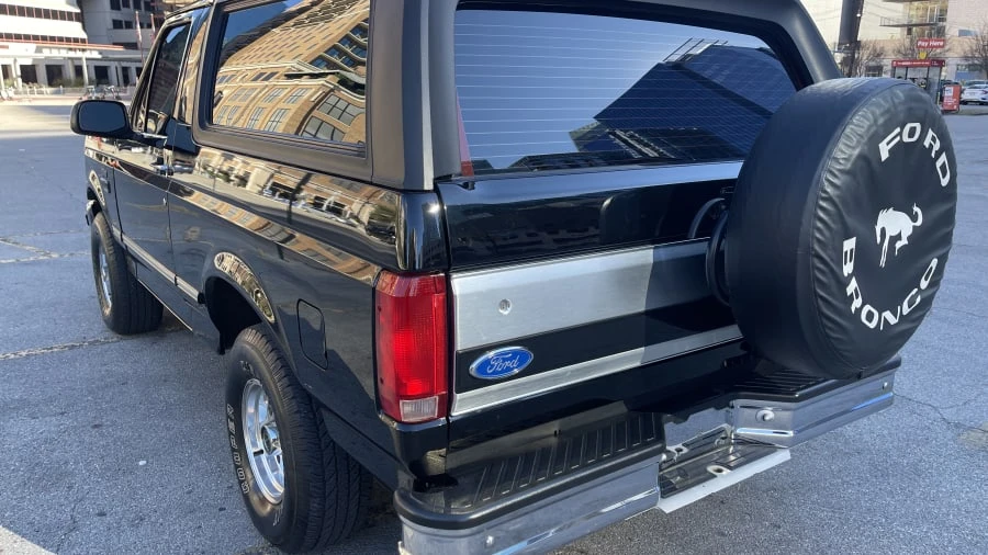 1996 Ford Bronco 5th Gen - Image 18 of 20