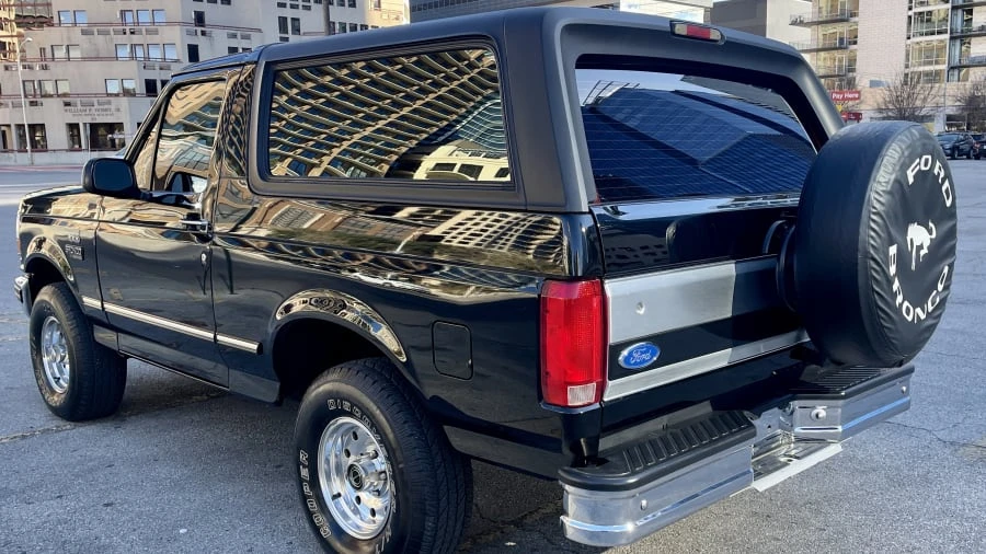 1996 Ford Bronco 5th Gen - Image 3 of 20